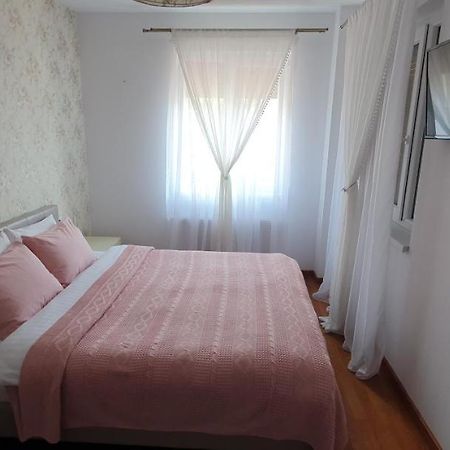 ألبا يوليا John'S Apartment المظهر الخارجي الصورة