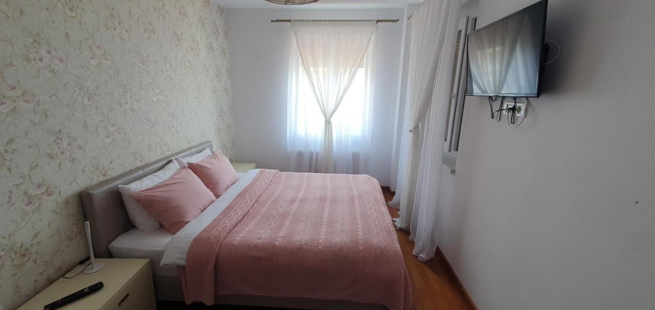 ألبا يوليا John'S Apartment المظهر الخارجي الصورة